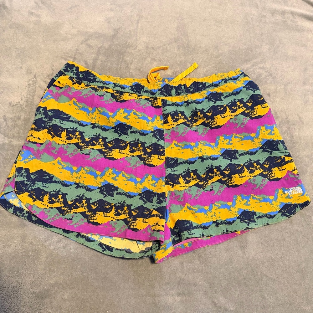 The North Face Women's Multicolor Hiking Athletic Shorts XXL